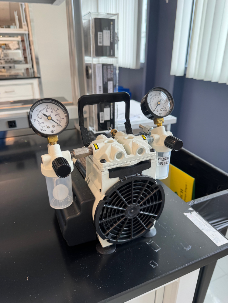Image of Welch Vacuum Pump